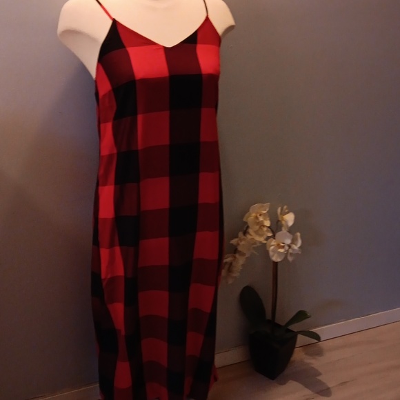 Old Navy Buffalo plaid slip dress - Picture 3 of 7